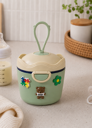 Portable Baby Formula Powder Container with Carry Hook, Spoon, Leveler, Travel Storage- Green