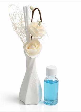 Glass Reed Diffuser Ocean Fragrance with Decorative Flowers, Fragrance Oil Included, Home Fragrance