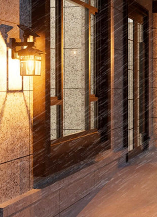 Solar-Powered Outdoor Wall Lamp LED Automatic Sensor Weather-Resistant Wall Mount