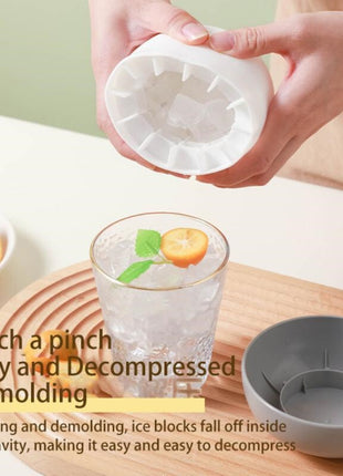 Small Silicone Ice Cube Tray With Lid, 60-Cube Easy Release Ice Cup Mold Grey White