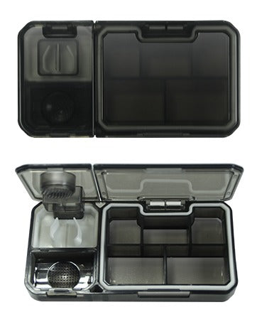 3-in-1 Pill Organizer 121×69×18mm ABS Plastic – Travel Medicine Storage with Cutter & Grinder