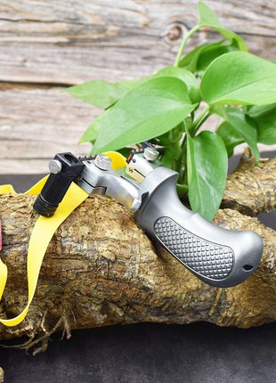 Hunting Slingshot – Alloy Frame + Red Laser + Level – Ergonomic Grip – 2 Bands
