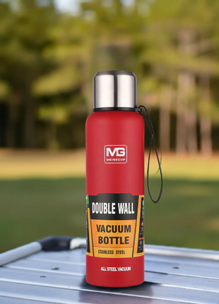 Stainless Steel Red Insulated Vacuum Bottle Double Wall Thermal Flask for Hot and Cold Drinks