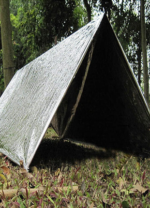 Emergency Thermal Blanket 130×210cm – Waterproof Mylar Survival Bag – Silver Reflective, Compact & Lightweight