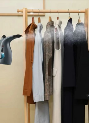 Handheld Grey Garment Steamer with 200mL Water Tank, Continuous Steam, Steam Flow, 1.8m Cord, ABS Plastic