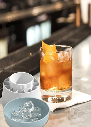 Small Silicone Ice Cube Tray With Lid, 60-Cube Easy Release Ice Cup Mold Blue White