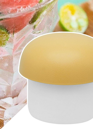 Small Silicone Ice Cube Tray With Lid, 60-Cube Easy Release Ice Cup Mold Yellow White