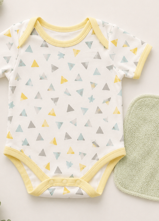 10-Piece Baby Gift Set for Girls – 4 Cotton Short Sleeve Bodysuits & 6 Cotton Towels,  6 Months