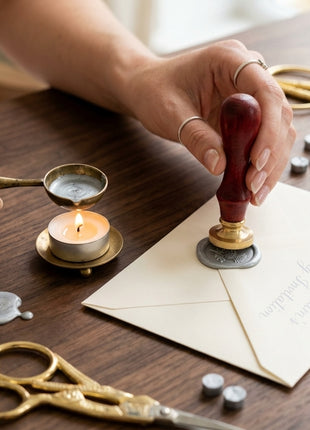 Floral Wax Seal Stamp with Wooden Handle & 2 Wax Sticks